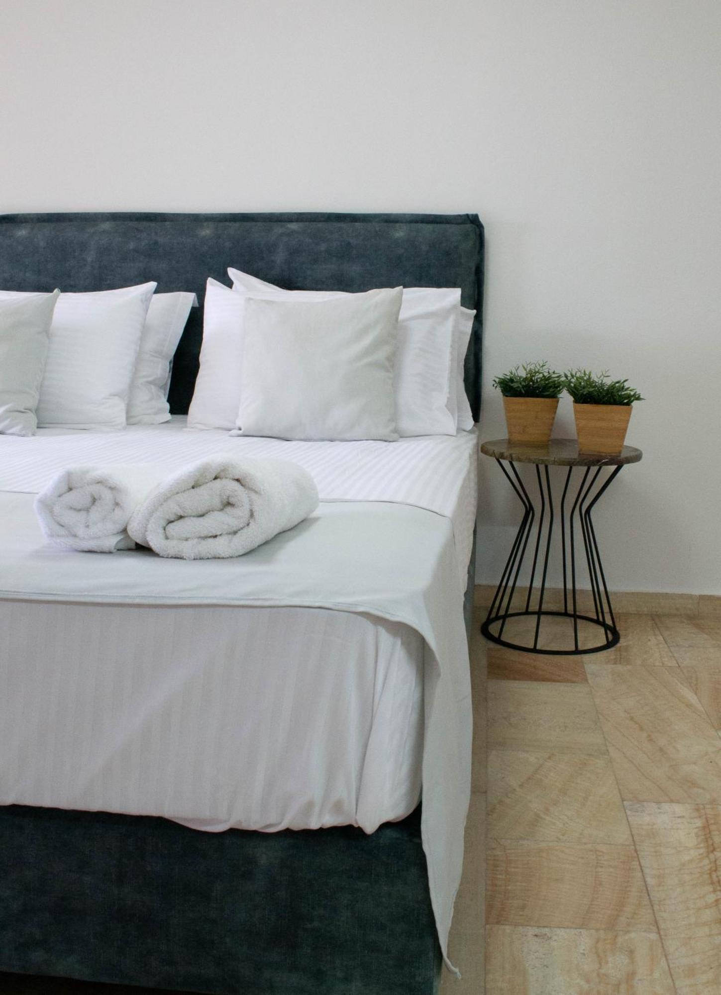 Oniropetra Luxury Suites Armakha 外观 照片