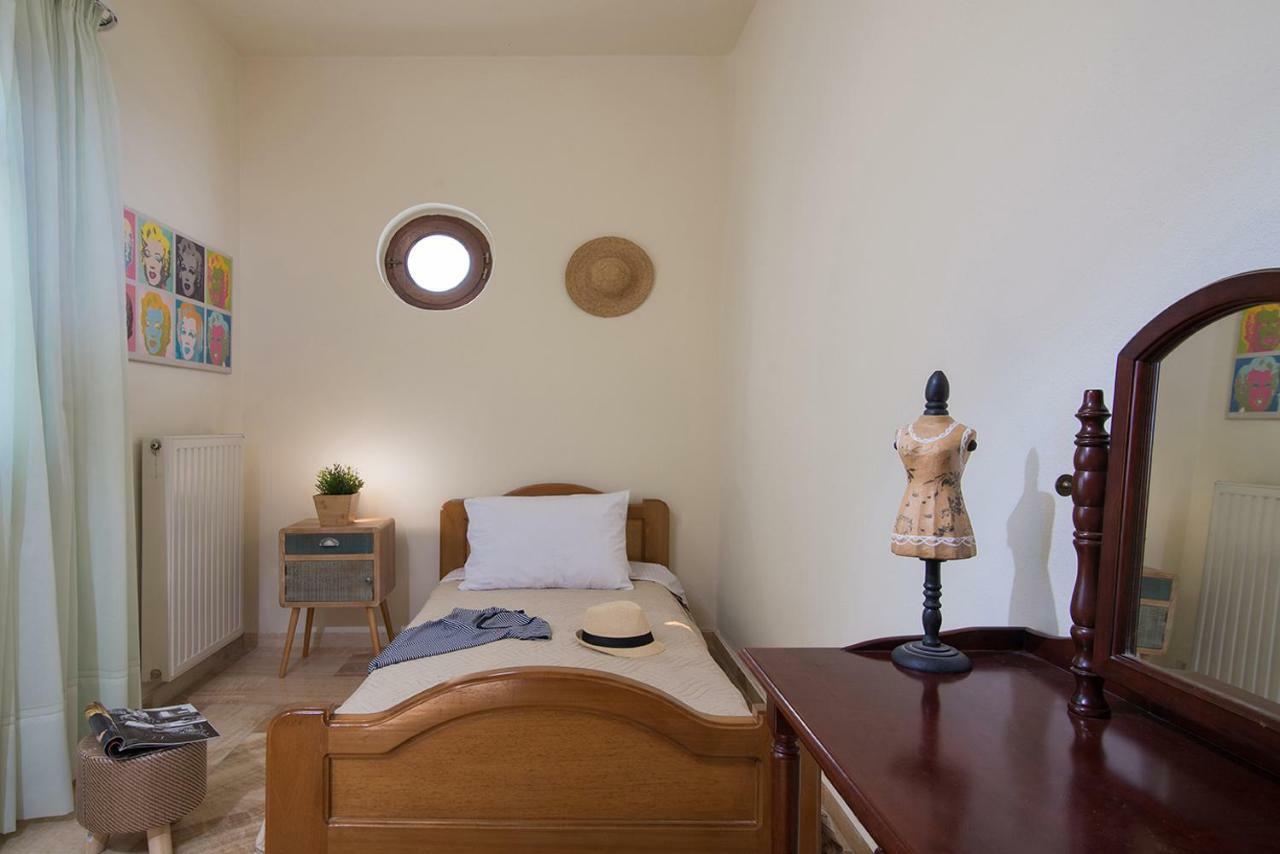 Oniropetra Luxury Suites Armakha 外观 照片